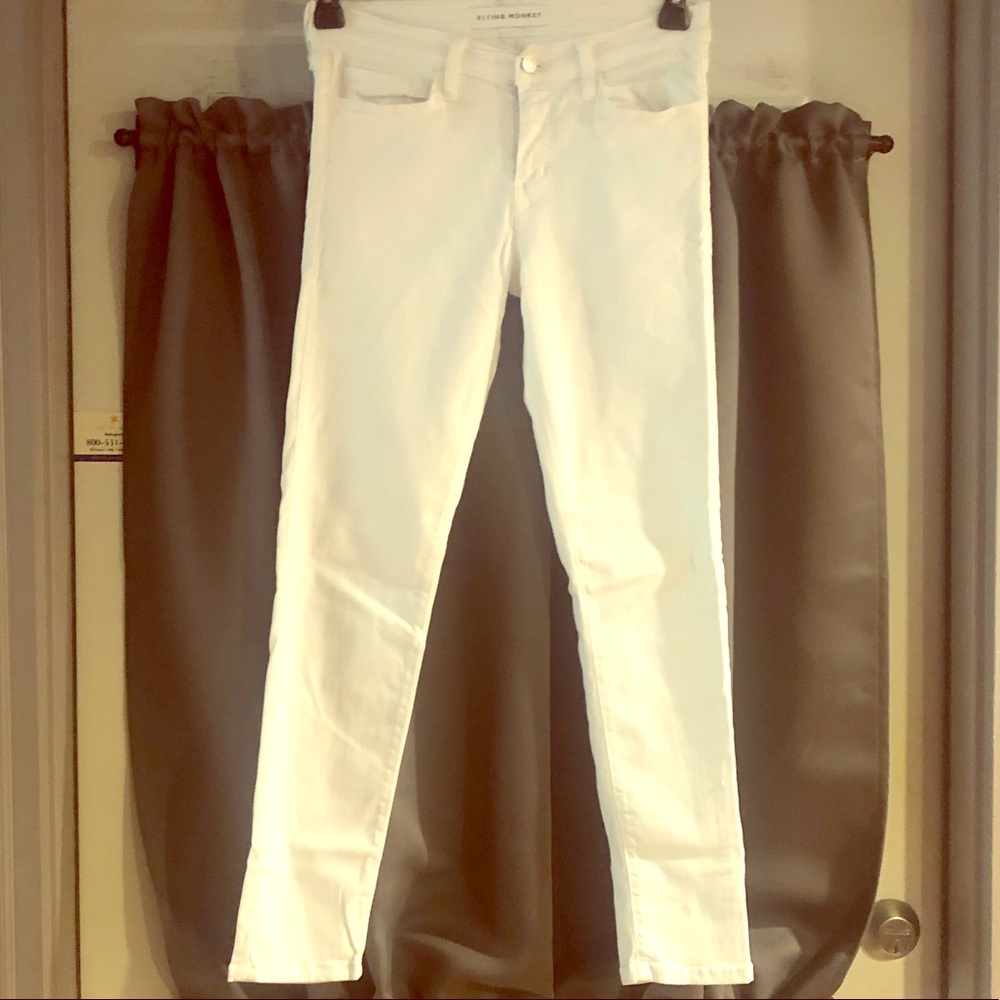 GUC! Flying Monkey White Jeans 28